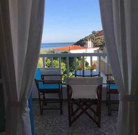 هتل Limnionas Bay Village