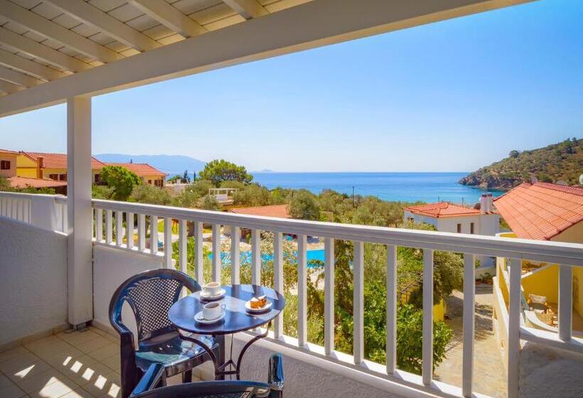 ホテル Limnionas Bay Village