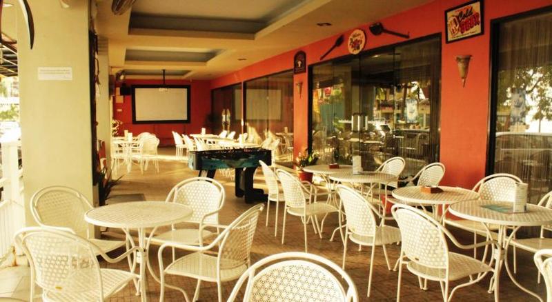 בית מלון כפרי Losari Beach