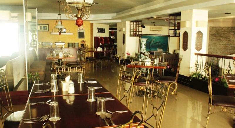 בית מלון כפרי Losari Beach