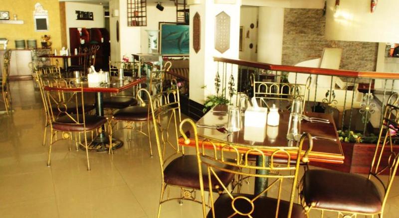 בית מלון כפרי Losari Beach