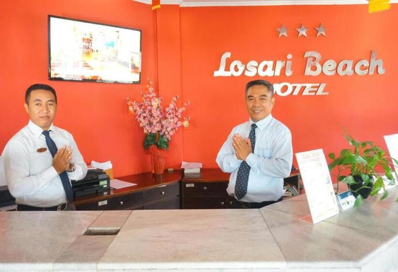 בית מלון כפרי Losari Beach