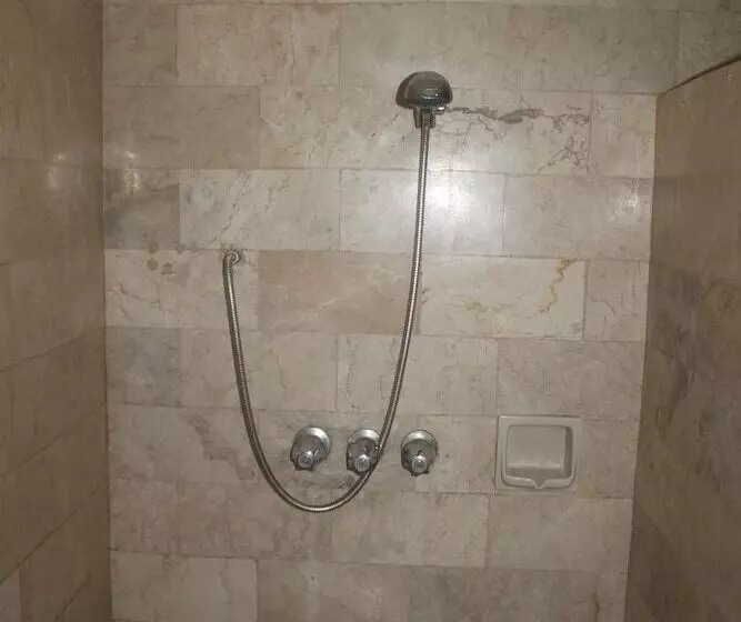 Park Bed And Breakfast Hotel Pasay