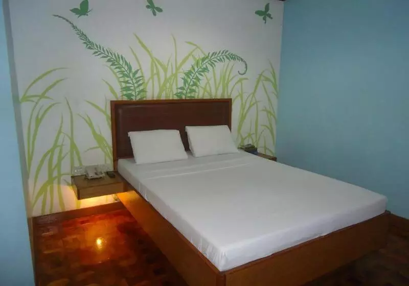 Park Bed And Breakfast Hotel Pasay