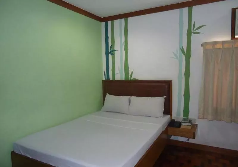 Park Bed And Breakfast Hotel Pasay