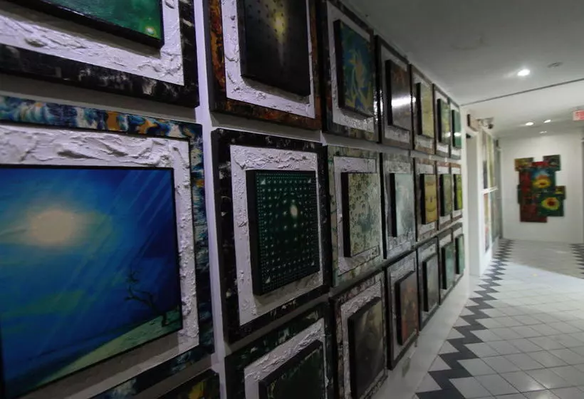 בית מלון כפרי Ponce Suites Gallery