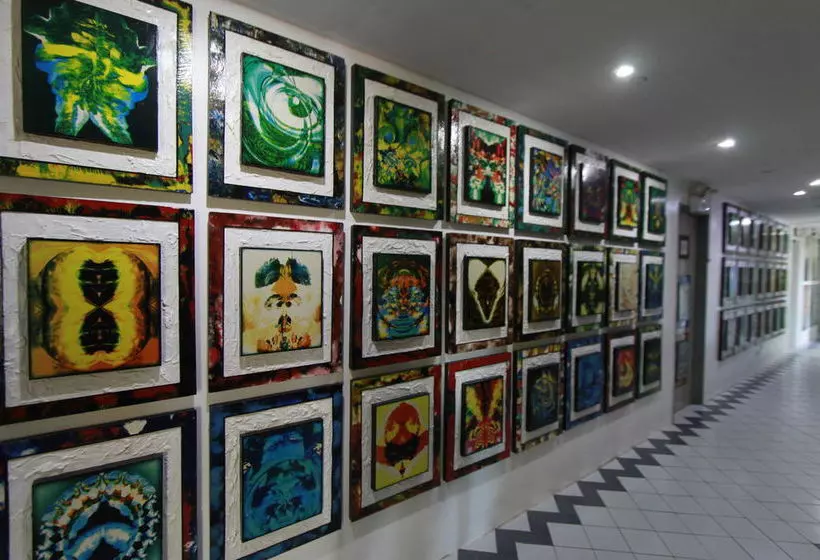 בית מלון כפרי Ponce Suites Gallery