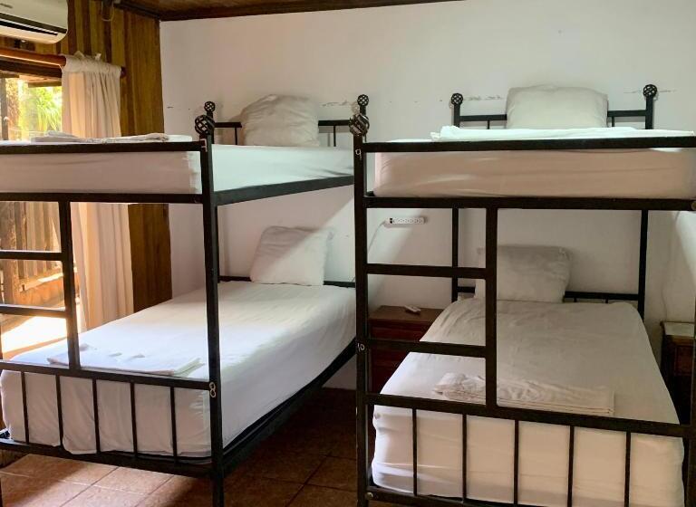 호텔 Poshtel Arenal