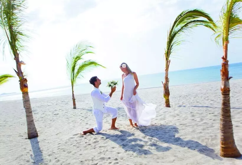 Hotel Riu Playa Blanca - All Inclusive