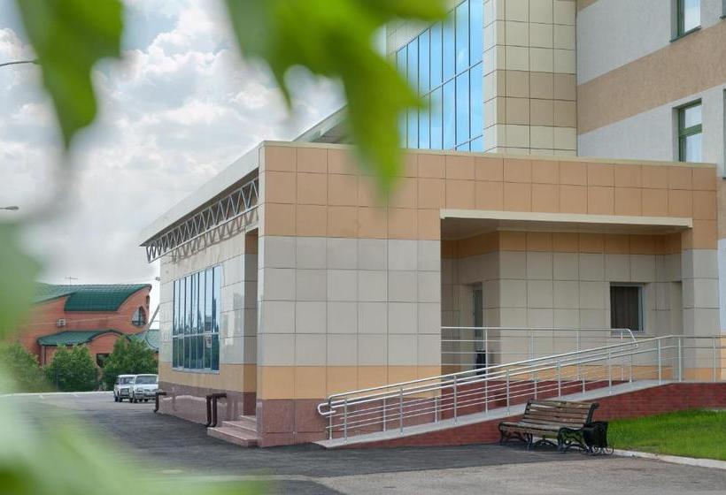 בית מלון כפרי Rostoshi