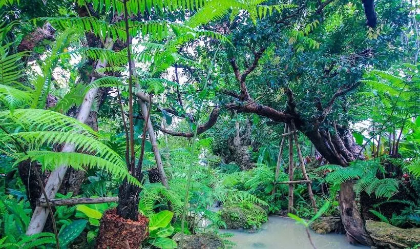 Отель Taman Resort