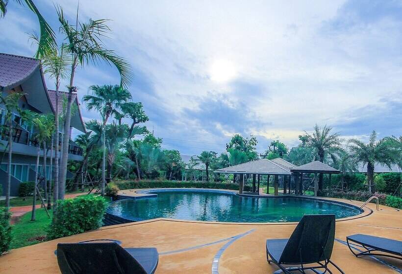 בית מלון כפרי Taman Resort