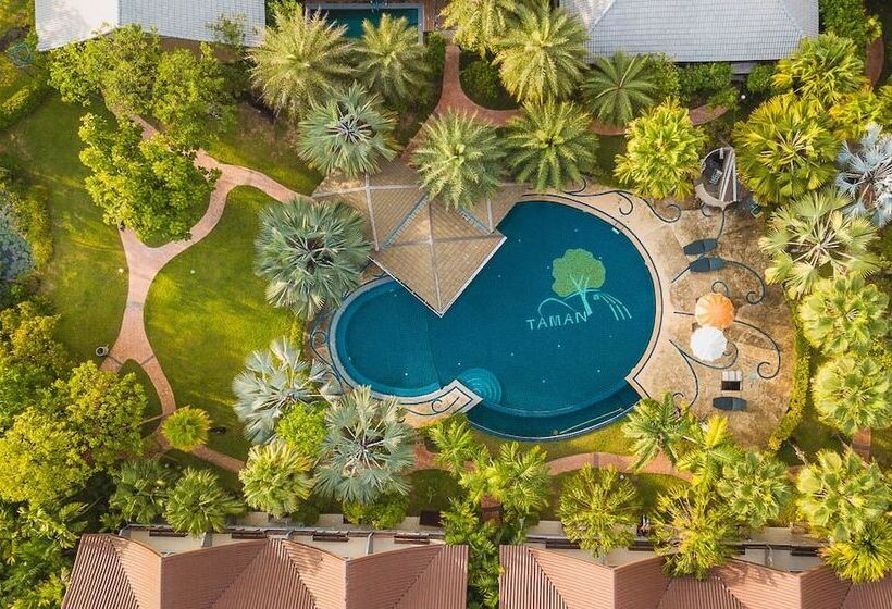 בית מלון כפרי Taman Resort