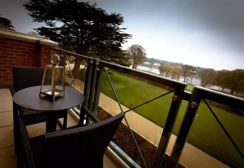 Hotelli The Mere Golf Resort & Spa