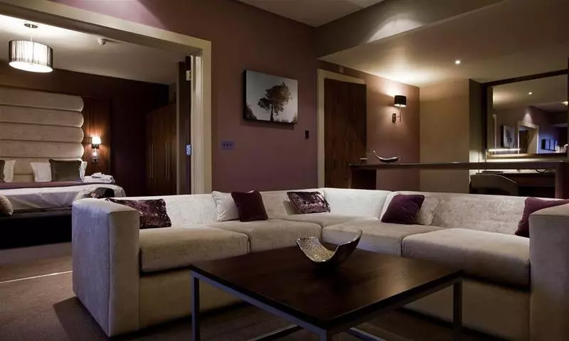 Hotelli The Mere Golf Resort & Spa