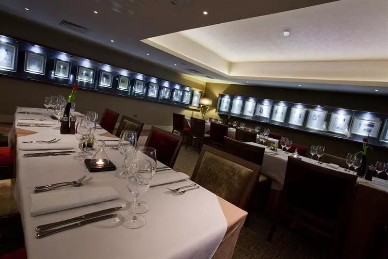 Hotelli The Mere Golf Resort & Spa