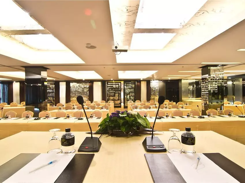 Hotelli Rashmi S Plaza  Vientiane