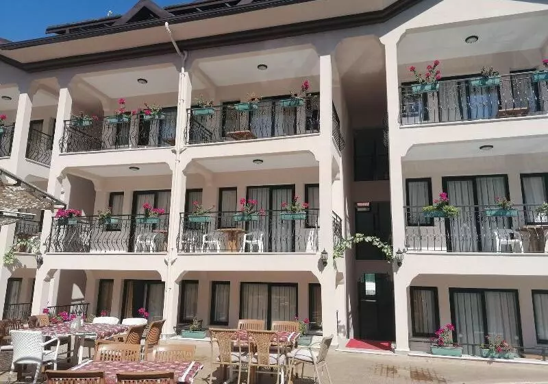 Sun Village Apartments