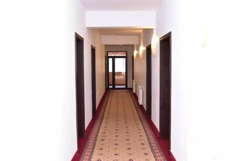هتل Bellavista Brasov