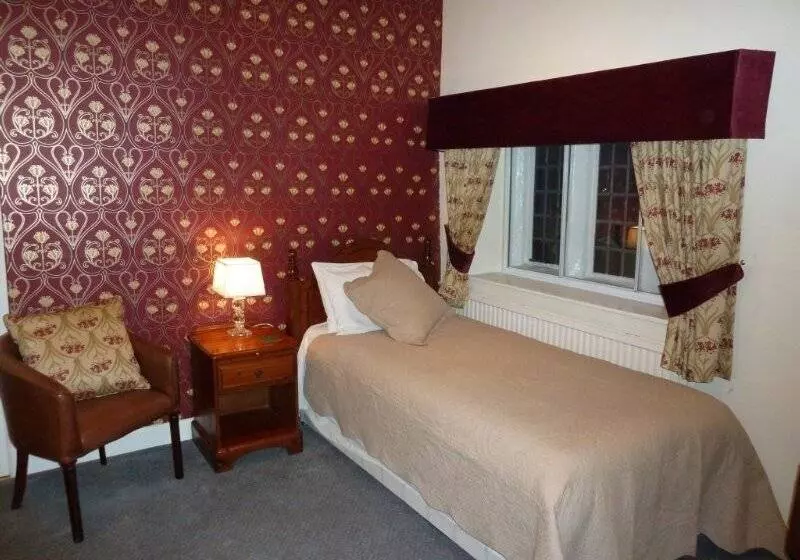 Отель Blacksmiths Arms Inn