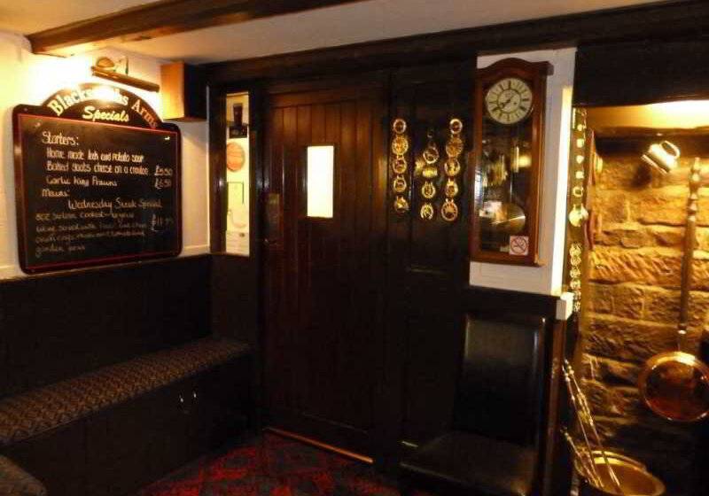 فندق Blacksmiths Arms Inn