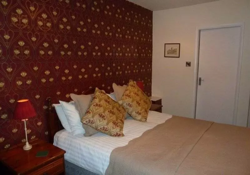 Отель Blacksmiths Arms Inn