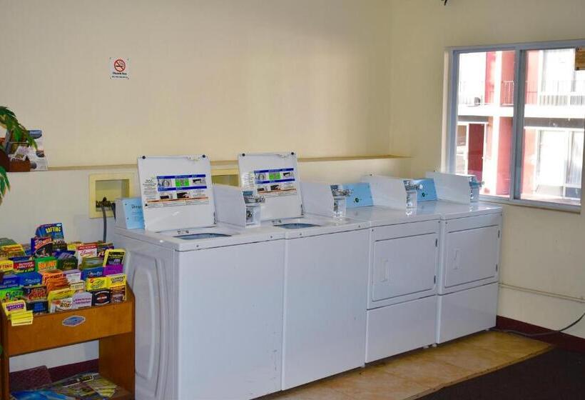 בית מלון כפרי Red Roof Inn Stroudsburg