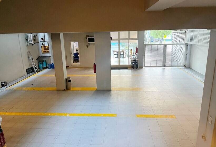 בית מלון כפרי Cinfandel Suites