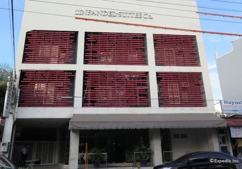 בית מלון כפרי Cinfandel Suites