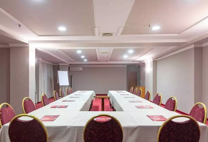 בית מלון כפרי Epinal Bitola