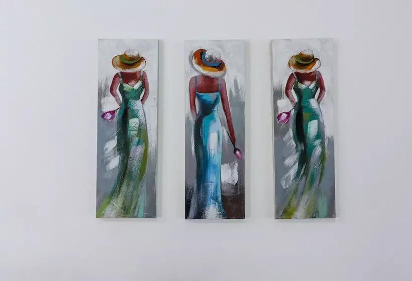 هتل George Lodge International