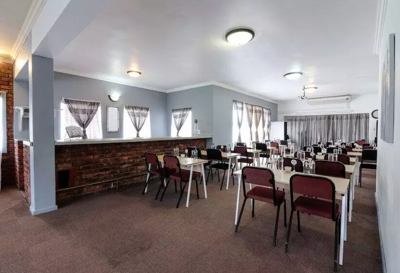 هتل George Lodge International