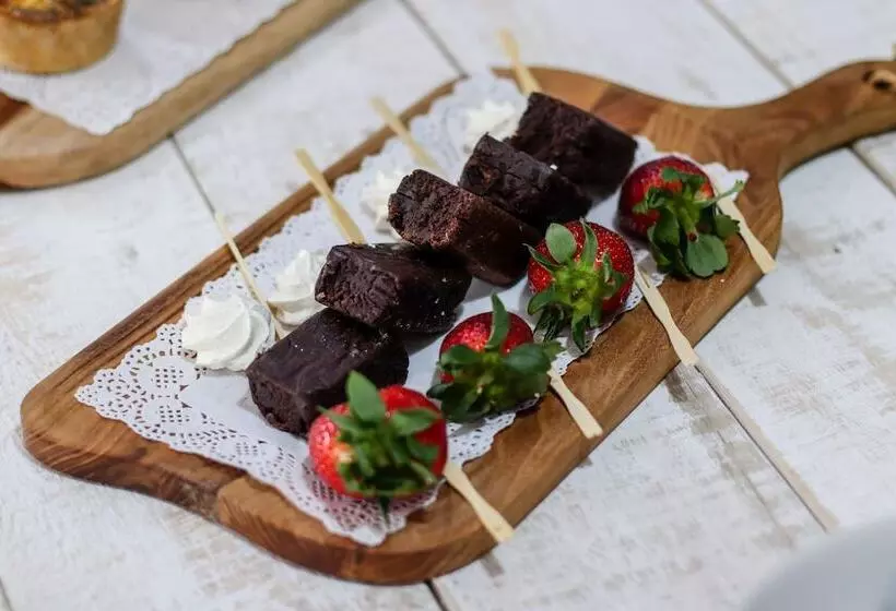 هتل George Lodge International