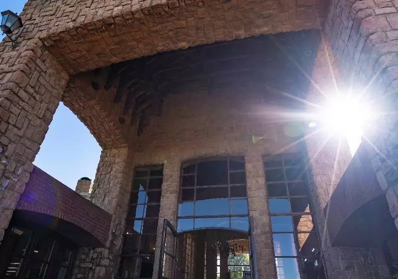 Отель Gooderson Kloppenheim Country Estate