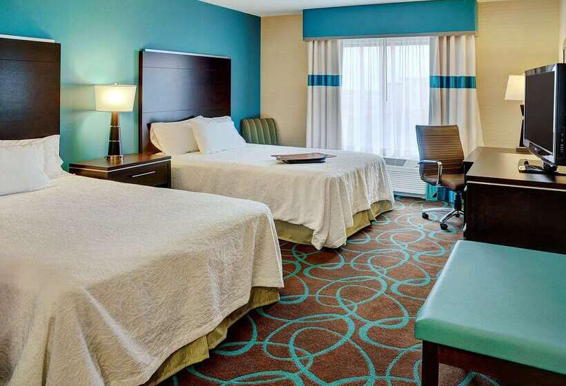 Отель Hampton Inn By Hilton Winnipeg Airport/polo Park