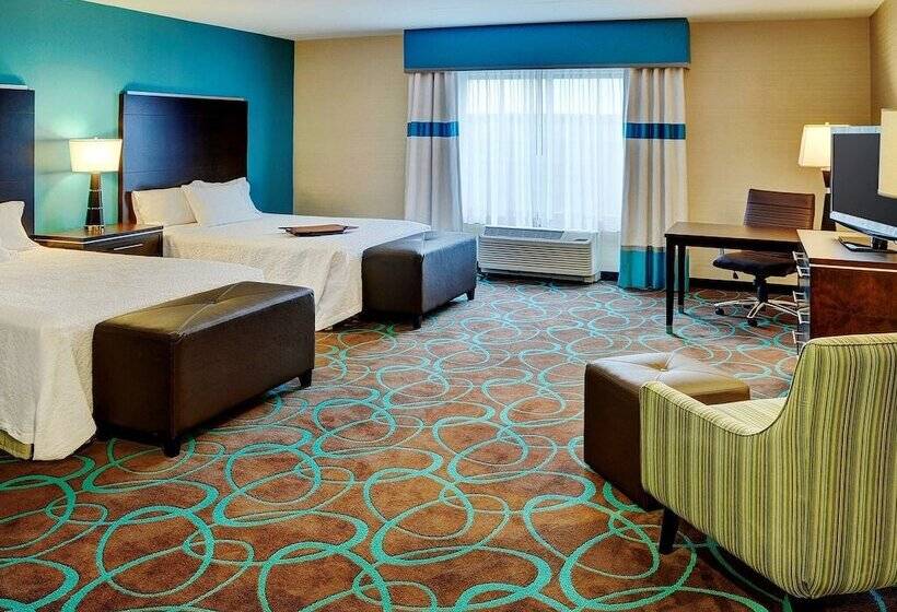 Отель Hampton Inn By Hilton Winnipeg Airport/polo Park