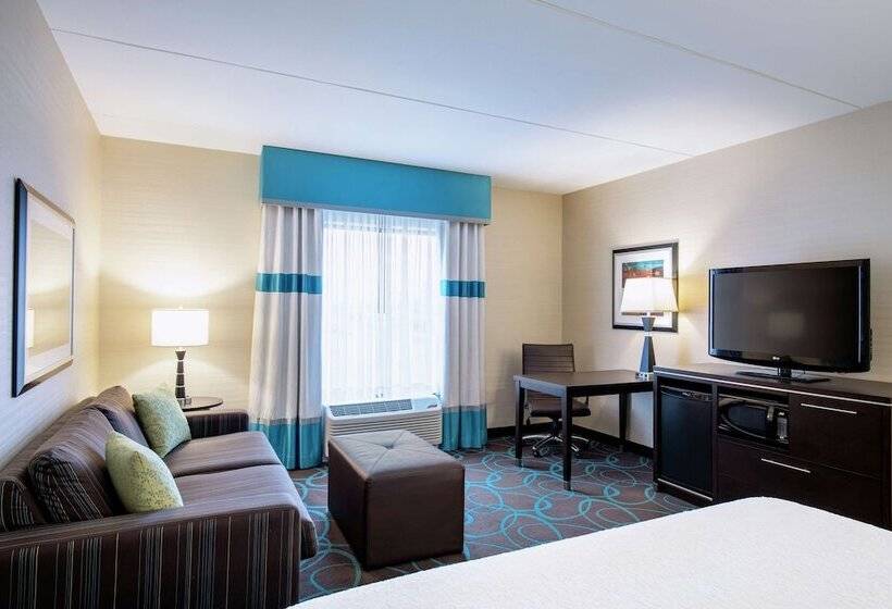 Отель Hampton Inn By Hilton Winnipeg Airport/polo Park