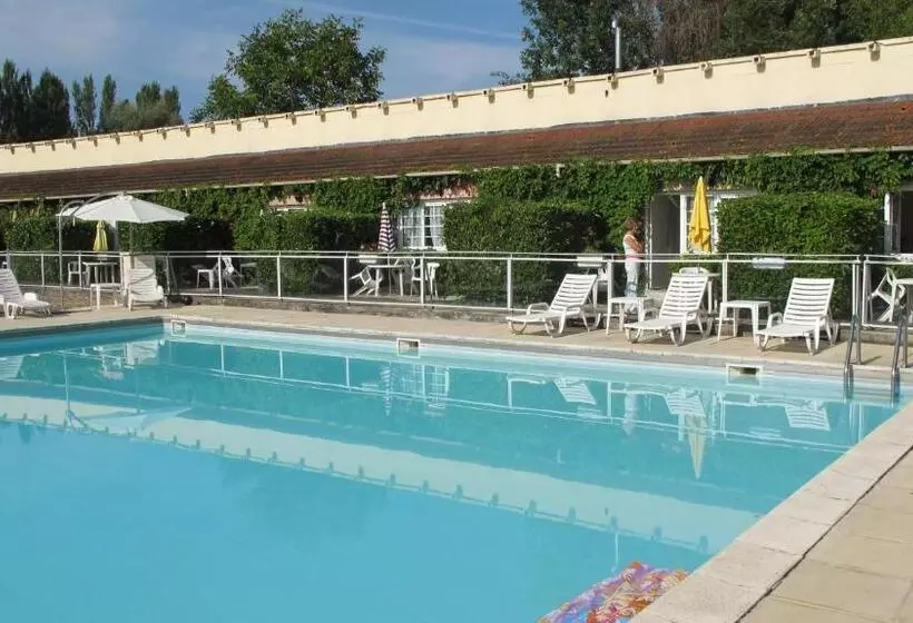 هتل Hôtel Acostel