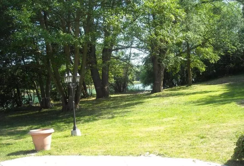 هتل Hôtel Acostel