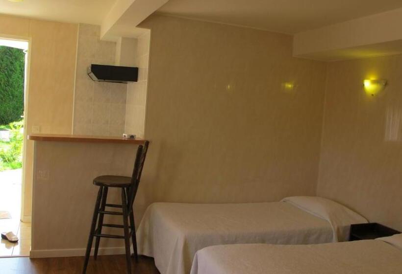 호텔 Hôtel Acostel