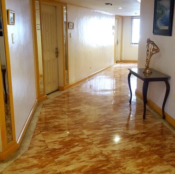 فندق Lourdes Suites