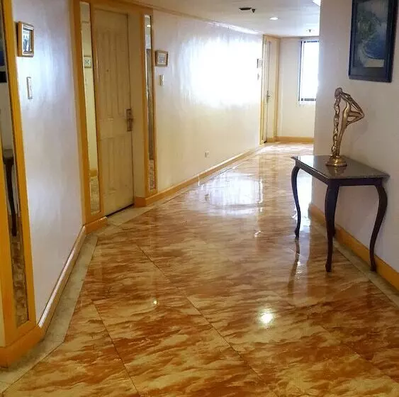 酒店 Lourdes Suites