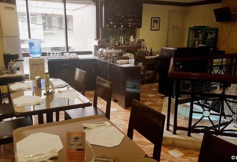 فندق Lourdes Suites