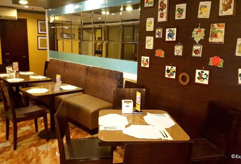 فندق Lourdes Suites