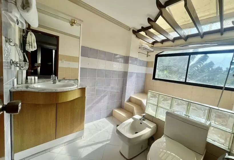 هتل My Little Island