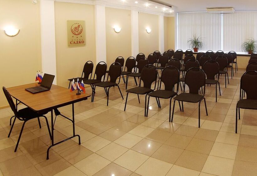 בית מלון כפרי Sadko