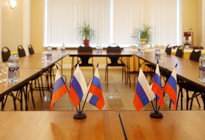 בית מלון כפרי Sadko