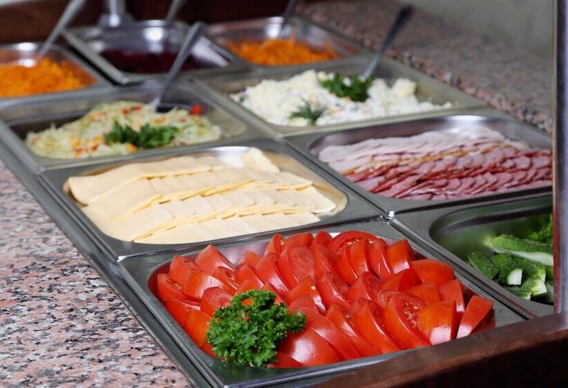 בית מלון כפרי Sadko