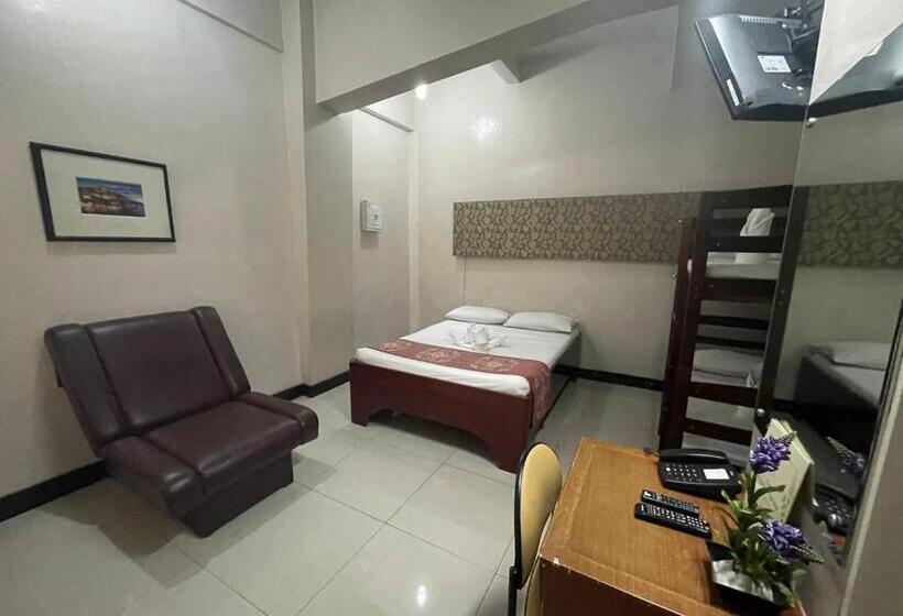 Отель Stone House Quezon City