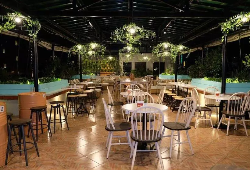 هتل Stone House Quezon City